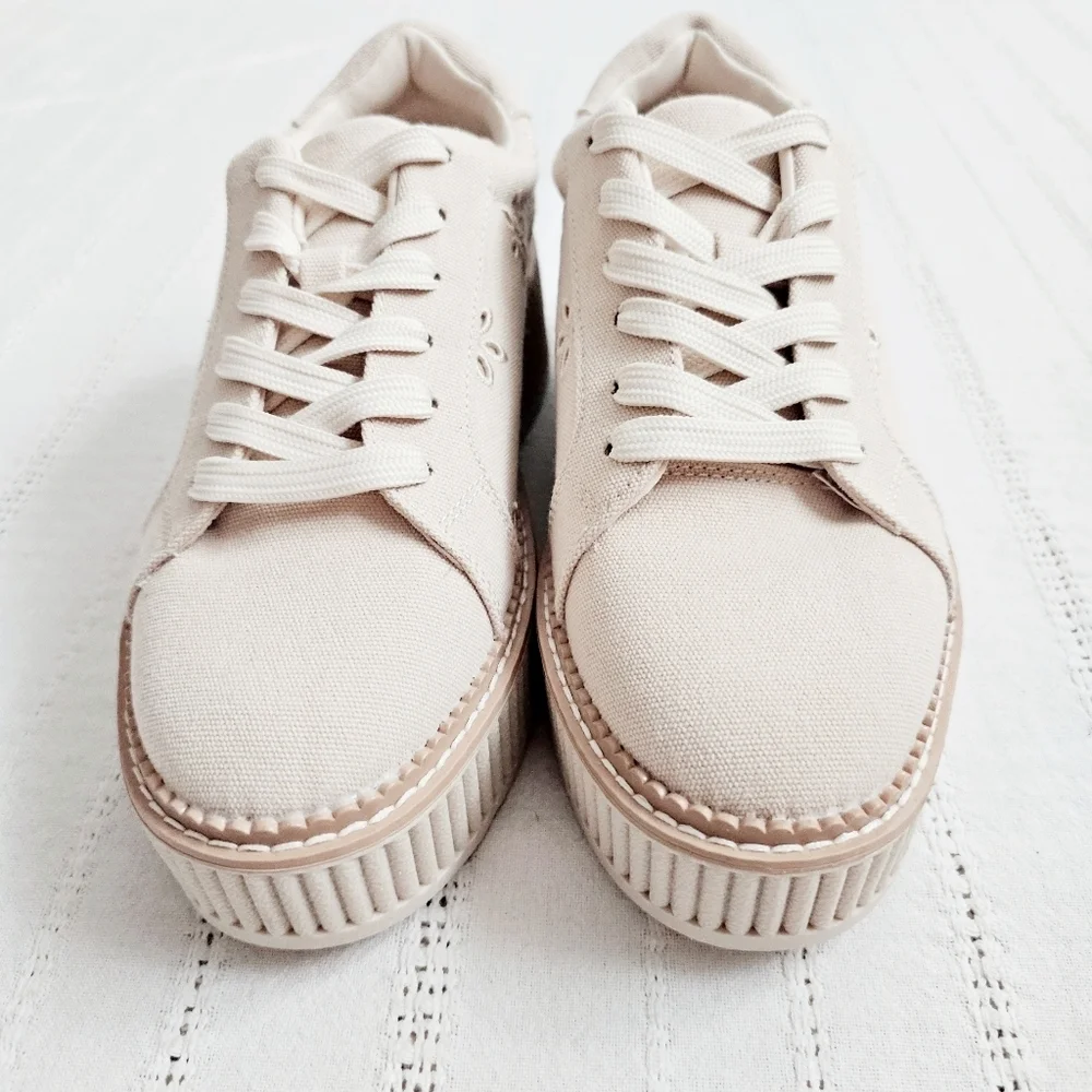 DV By Dolce Vita Canvas Eyelet Chunky Platform Lace Up Sneakers Shoes 8 Brin NEW - Picture 3 of 14